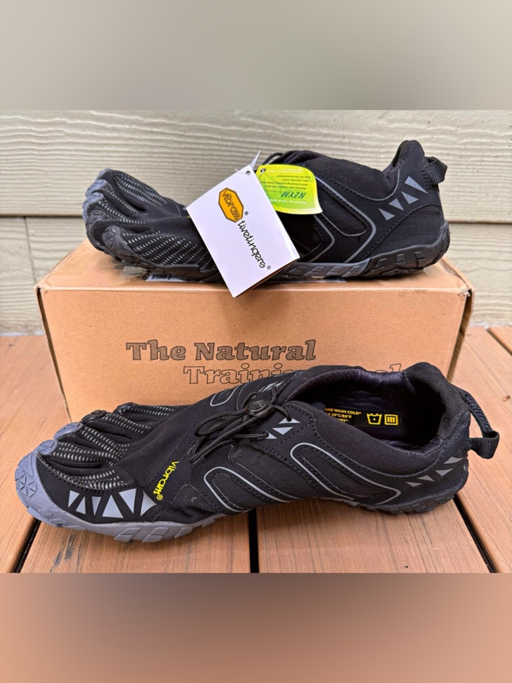 *NEW* Vibram FiveFingers V-Trail Men’s Black/Gray Size 11.5 - 12
